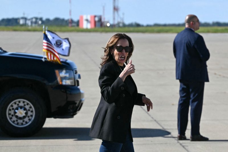 US Vice President and Democratic presidential candidate Kamala Harris gives a thumbs up as she walks to board Air Force Two upon departure from Pittsburgh International Airport in Pittsburgh, Pennsylvania, on September 9, 2024, en route to Philadelphia. (Photo by Mandel NGAN / AFP) (Photo by MANDEL NGAN/AFP via Getty Images)