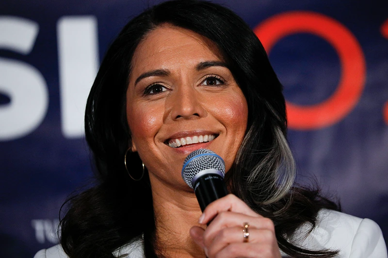 : Democratic presidential candidate U.S. Representative Tulsi Gabbard (D-HI) holds a Town Hall meeting on Super Tuesday Primary night on March 3, 2020 in Detroit, Michigan. Gabbard, the first Samoan American and first Hindu elected to Congress, is one of two women left in the Democratic Primary, the other being Senator Elizabeth Warren. (Photo by Bill Pugliano/Getty Images)