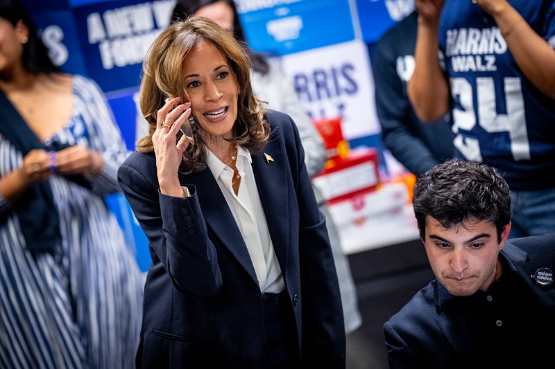 WASHINGTON, DC - NOVEMBER 05: Democratic presidential nominee, U.S. Vice President Kamala Harris drops by a phone bank event at the Democratic National Committee headquarters on Election Day November 05, 2024 in Washington, DC. Americans cast their ballots today in the presidential race between Republican nominee, former President Donald Trump and Harris, as well as multiple state elections that will determine the balance of power in Congress. (Photo by Andrew Harnik/Getty Images)