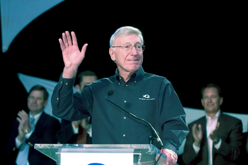 ATLANTA - NOVEMBER 19: Home Depot co-founder Bernie Marcus speaks prior to a ribbon cutting ceremony at the Georgia Aquarium November 19, 2005 in Atlanta, Goergia. The Georgia Aquarium, the world'd largest by gallons, 8 million plus, and by the number of fish, 100,000 plus, opens to the public November 23, 2005. Funding for the Georgia Aquarium was made possible by a 200 million dollar gift from Home Depot co-founder Bernie Marcus and his wife Billi through the Marcus Foundation. (Photo by Barry Williams/Getty Images)