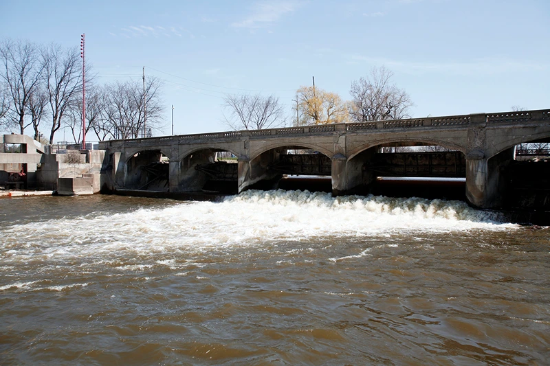 The Flint River is shown in downtown Flint April 20, 2016 in Flint, Michigan. Today, Attorney General Bill Schuette announced that he filed 13 felony charges and 5 misdemeanor charges against two state officials and one city official as a result of their actions in the City of Flint's lead water contamination crises. The officials are Stephen Busch, Michigan Department of Environmental Quality District 8 Water Supervisor, Michael Prysby, Michigan Department of Environmental Quality District 8 Water Engineer, and Michael Glasgow, City of Flint Laboratory and Water Quality Supervisor. (Photo by Bill Pugliano/Getty Images)