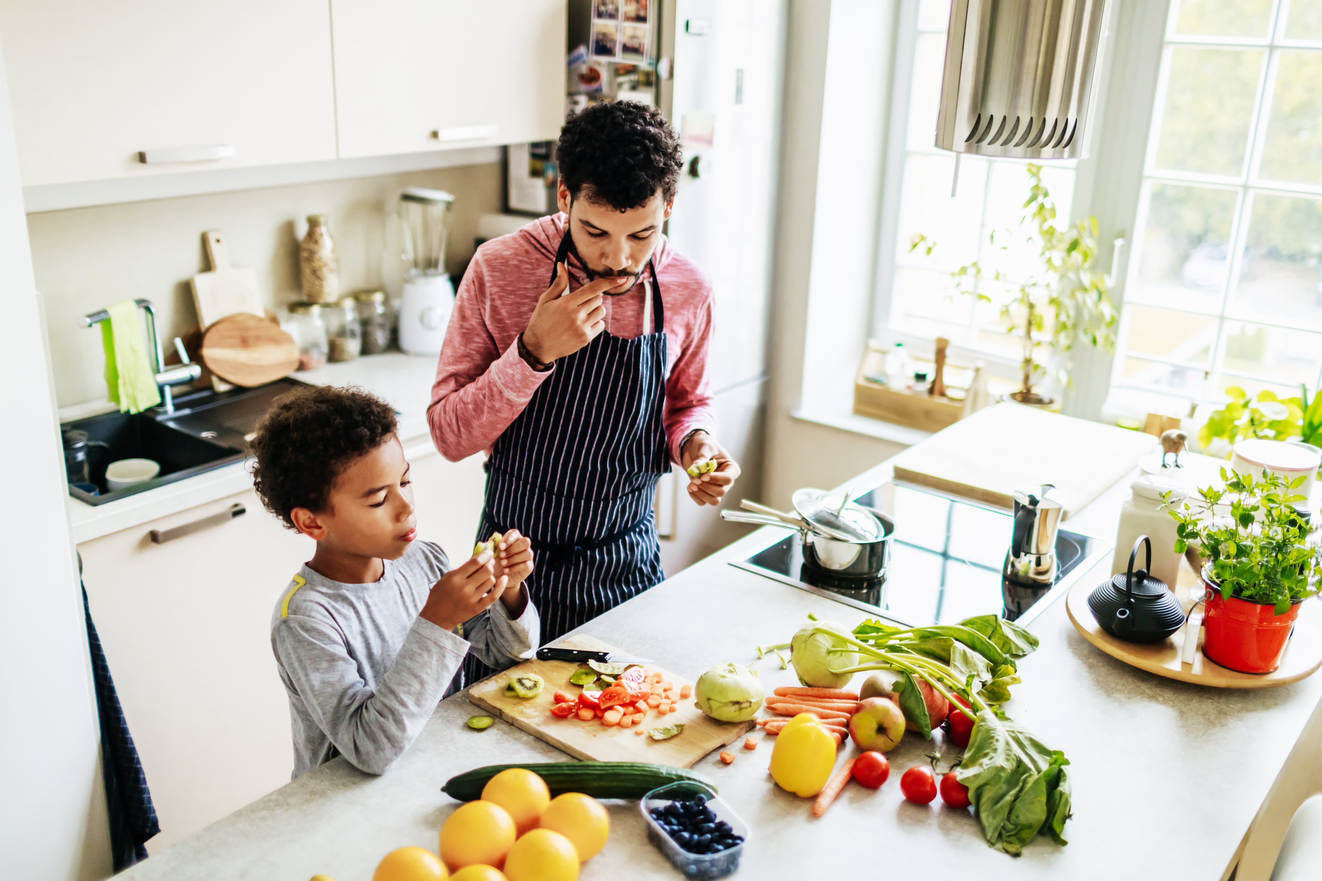 Here are the best foods to feed kids, according to a Harvard brain expert