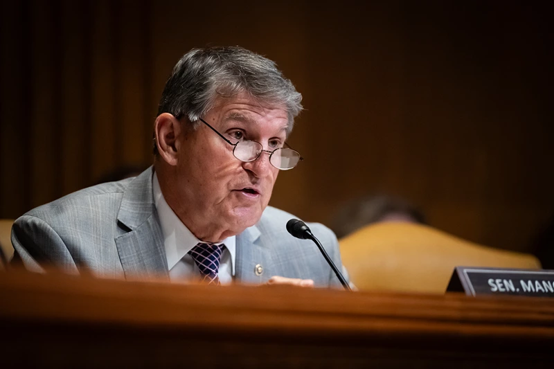 Sen. Joe Manchin (I-WV) questions FBI Director Christopher Wray during a Senate Appropriations Committee hearing on the FY2025 budget needs of the Bureau, Washington, DC, June 4, 2024. (Photo by Allison Bailey / Middle East Images / Middle East Images via AFP) (Photo by ALLISON BAILEY/Middle East Images/AFP via Getty Images)