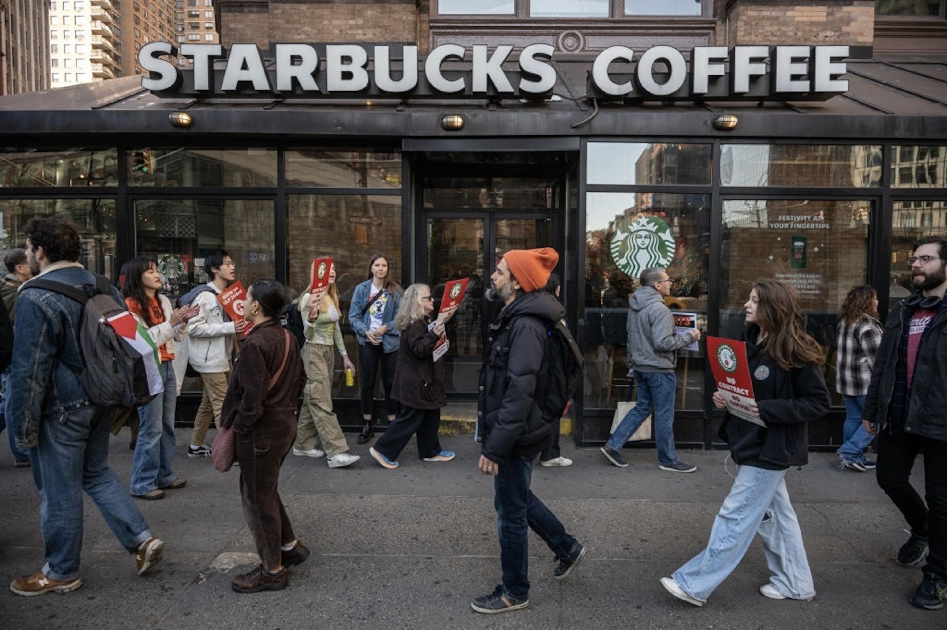 PHOTO: Starbucks Unionized Baristas Strike At Hundreds Of Locations