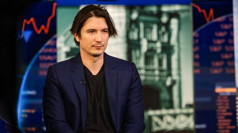 Robinhood CEO predicts an investing revolution is on the horizon: ‘A big problem’ for US