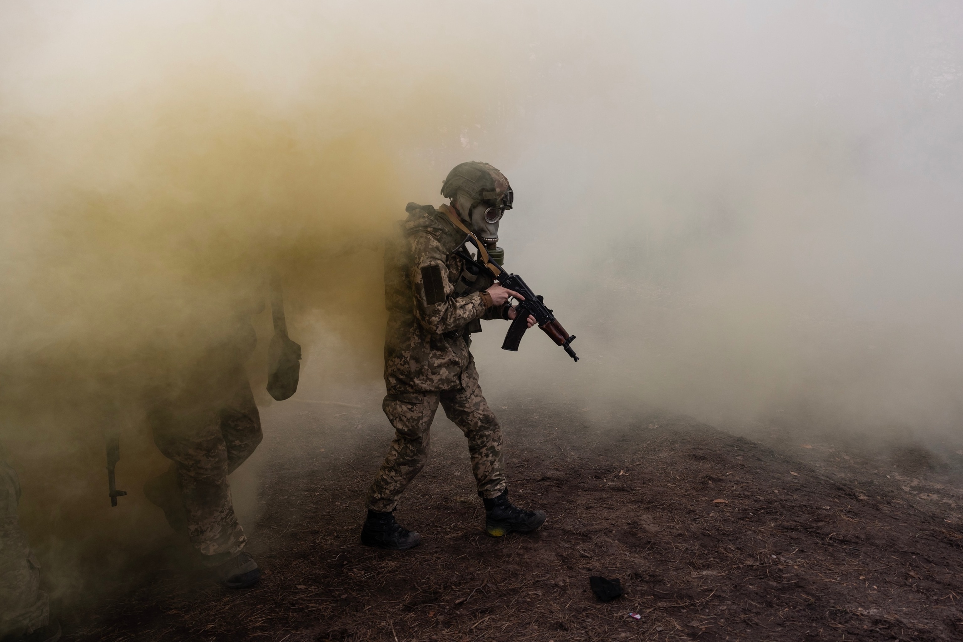 PHOTO: Ukrainian Troops with the 33rd Brigade Train In Dnipropetrovsk region