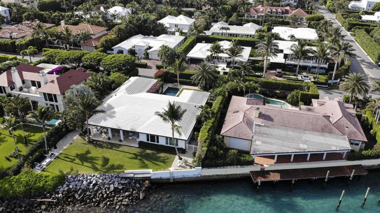 Palm Beach, the Wall Street of the South has a hot luxury real estate market